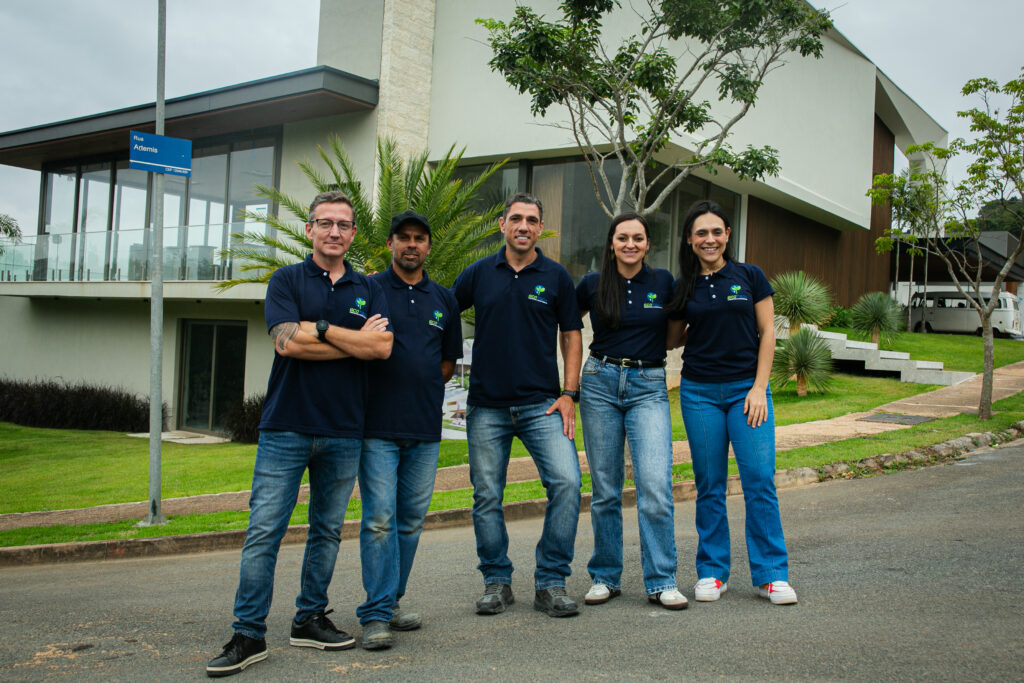 Somos uma empresa jovem, com mentalidade e estrutura de grande porte, posicionada como evolução natural do mercado local.